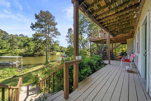 415 Kirschwood Dr, Hot Springs, AR 71913