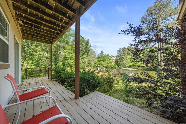 415 Kirschwood Dr, Hot Springs, AR 71913