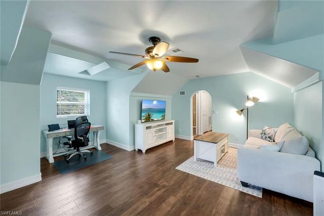 2661 Golden Gate BLVD W, Naples, FL 34120