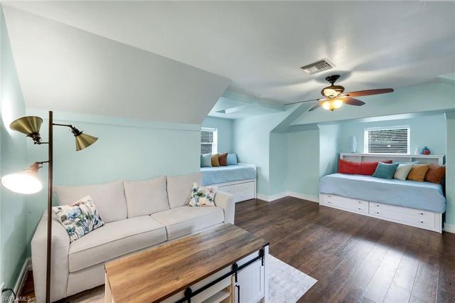 2661 Golden Gate BLVD W, Naples, FL 34120