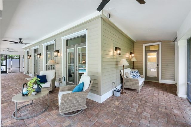 2661 Golden Gate BLVD W, Naples, FL 34120
