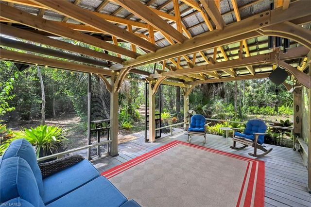 2661 Golden Gate BLVD W, Naples, FL 34120
