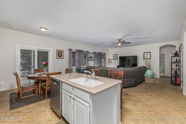 2212 W CONGRESS Avenue, Coolidge, AZ 85128