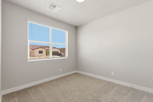 6705 Sydney Drive NE, Rio Rancho, NM 87144