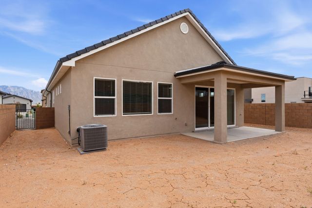 6705 Sydney Drive NE, Rio Rancho, NM 87144