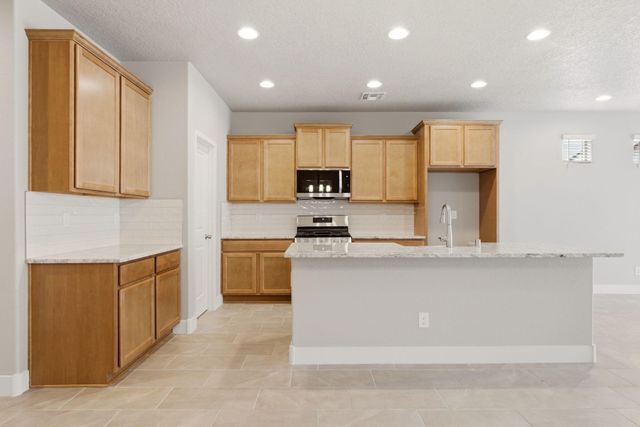 6705 Sydney Drive NE, Rio Rancho, NM 87144