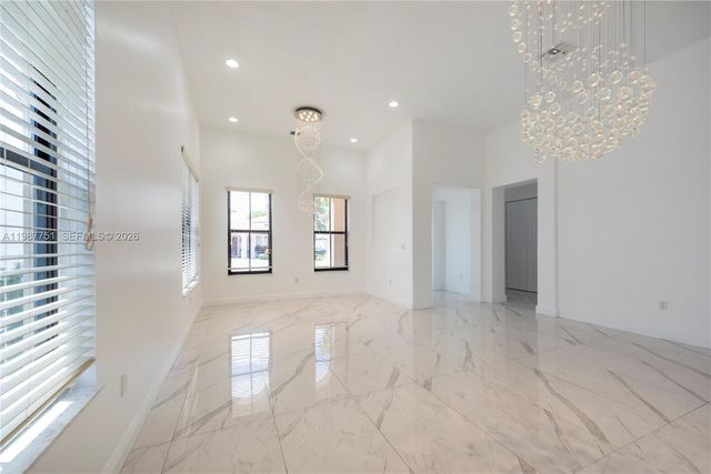 8513 NW 41st St -, Cooper City, FL 33024