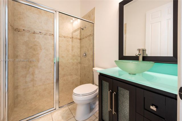 8513 NW 41st St -, Cooper City, FL 33024