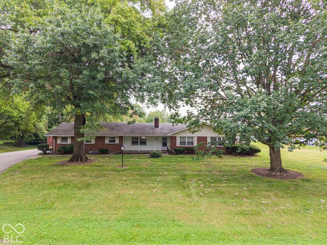 8647 Driftwood Drive, Indianapolis, IN 46240