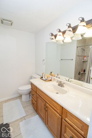 8647 Driftwood Drive, Indianapolis, IN 46240