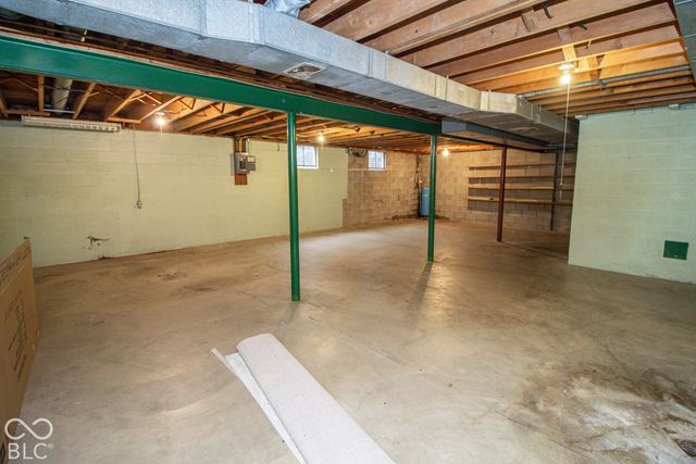 8647 Driftwood Drive, Indianapolis, IN 46240