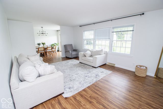 8647 Driftwood Drive, Indianapolis, IN 46240