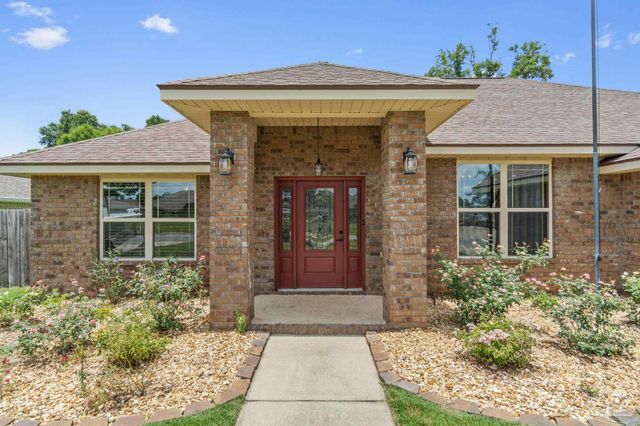 8916 Clearbrook Dr, Milton, FL 32583