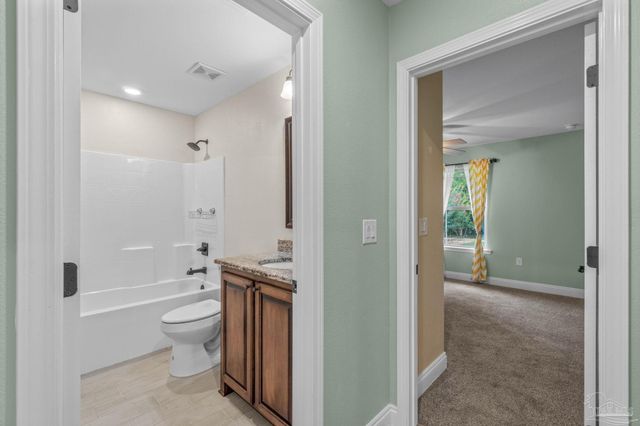 8916 Clearbrook Dr, Milton, FL 32583