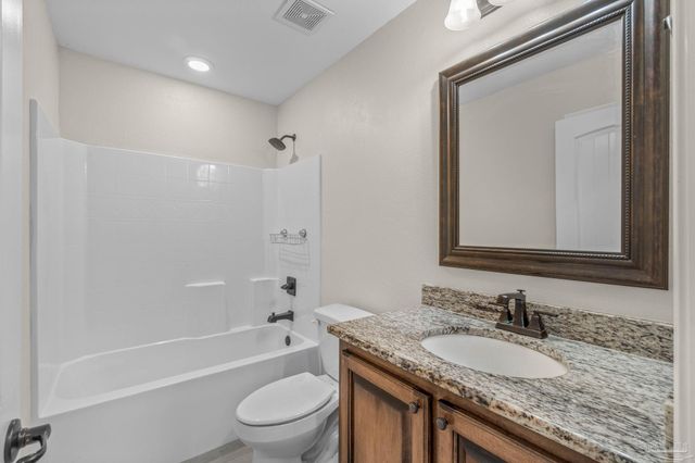 8916 Clearbrook Dr, Milton, FL 32583