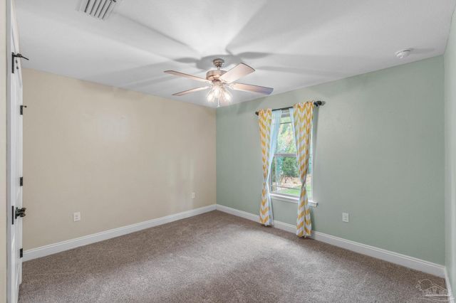 8916 Clearbrook Dr, Milton, FL 32583