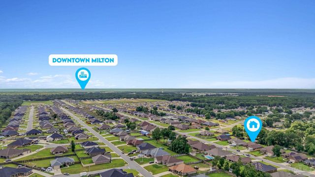 8916 Clearbrook Dr, Milton, FL 32583