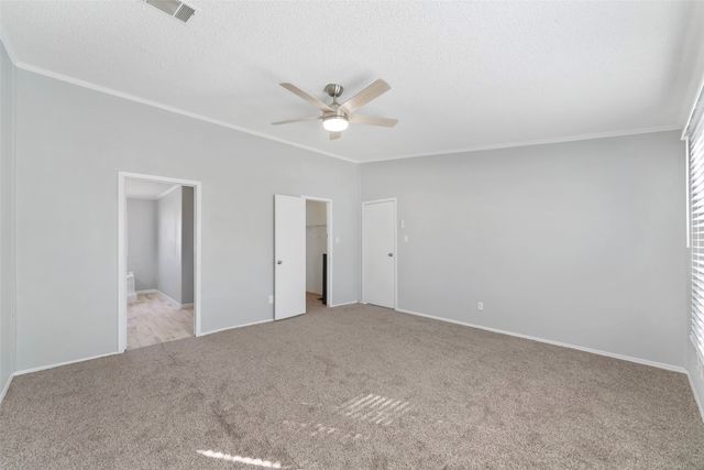 3400 Raindrop Drive, Alvarado, TX 76009