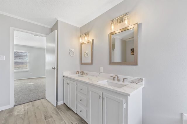 3400 Raindrop Drive, Alvarado, TX 76009