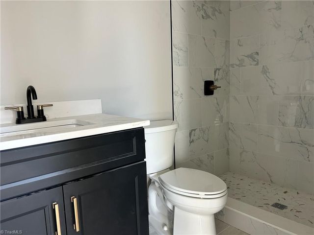 5089 Harvestview Drive, Mebane, NC 27302