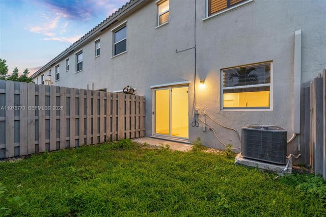 1467 SE 26th Rd 0, Homestead, FL 33035