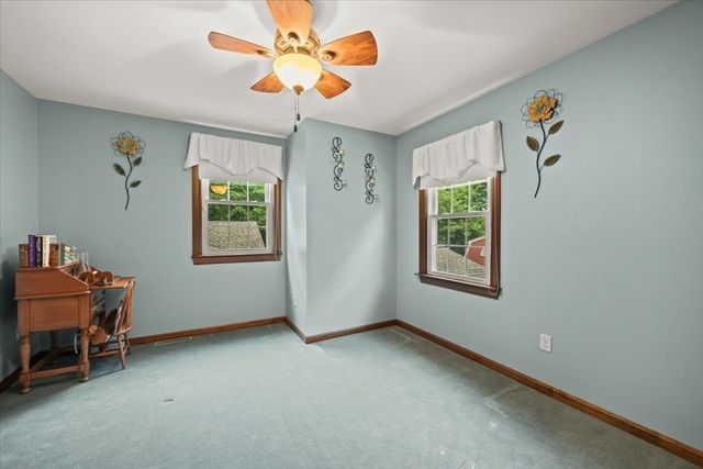 195 Colonial Dr, Somerset, MA 02726