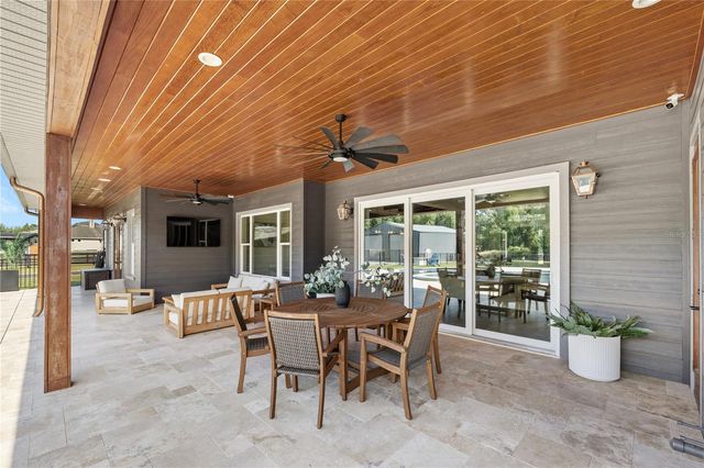 22250 DEER PARK AVENUE, Eustis, FL 32736