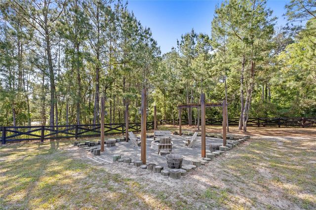 22250 DEER PARK AVENUE, Eustis, FL 32736