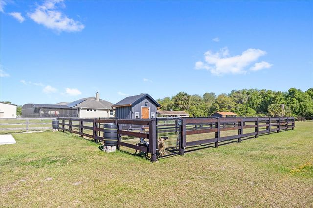 22250 DEER PARK AVENUE, Eustis, FL 32736