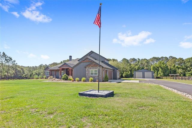 22250 DEER PARK AVENUE, Eustis, FL 32736