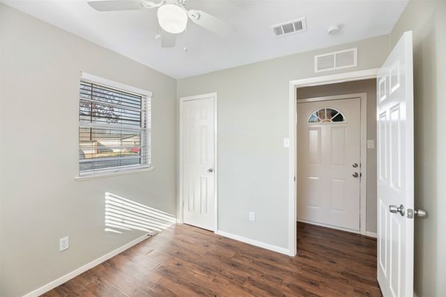 5633 Conroy Street, Fort Worth, TX 76134