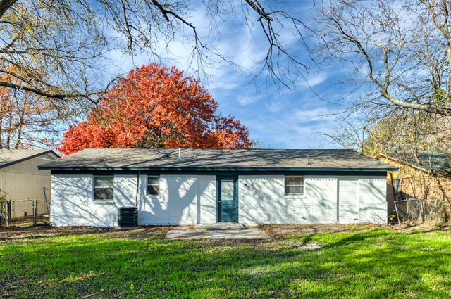 5633 Conroy Street, Fort Worth, TX 76134