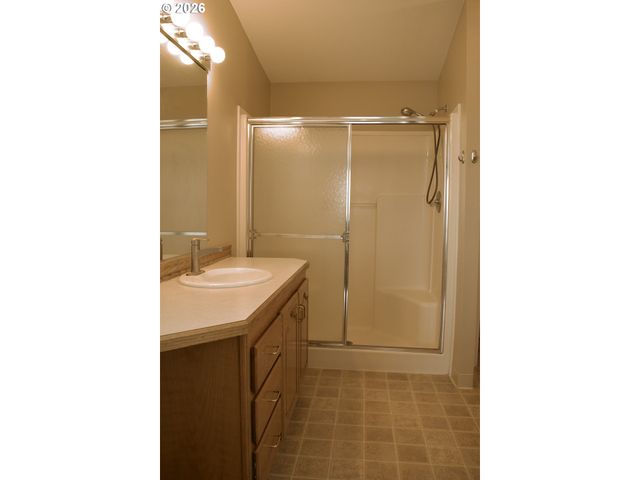 16500 Se 1ST St, Vancouver, WA 98684