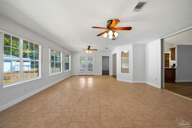 1522 Oak Shore Dr, Gulf Breeze, FL 32563