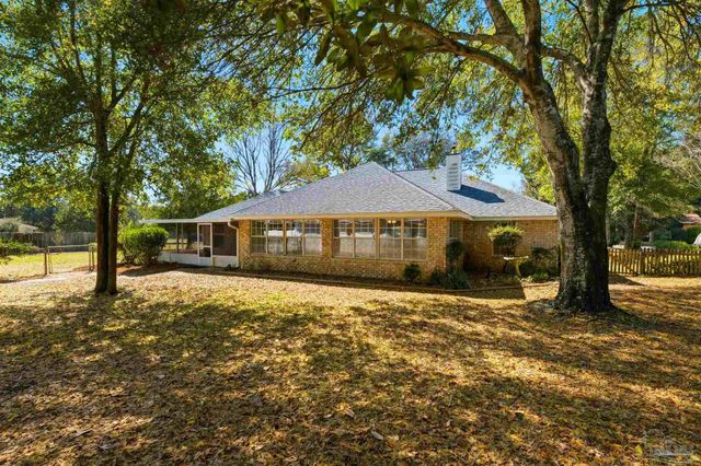 1522 Oak Shore Dr, Gulf Breeze, FL 32563