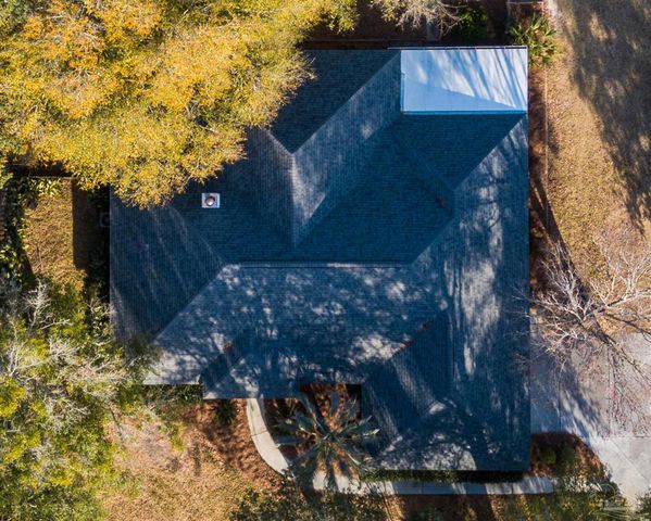 1522 Oak Shore Dr, Gulf Breeze, FL 32563