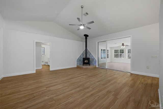 1522 Oak Shore Dr, Gulf Breeze, FL 32563