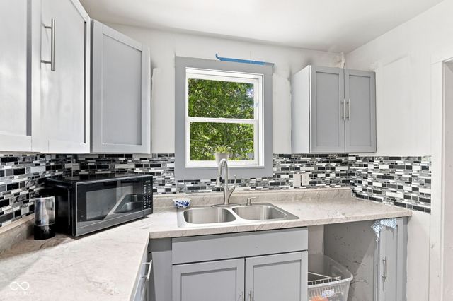 3511 N Keystone Avenue, Indianapolis, IN 46218