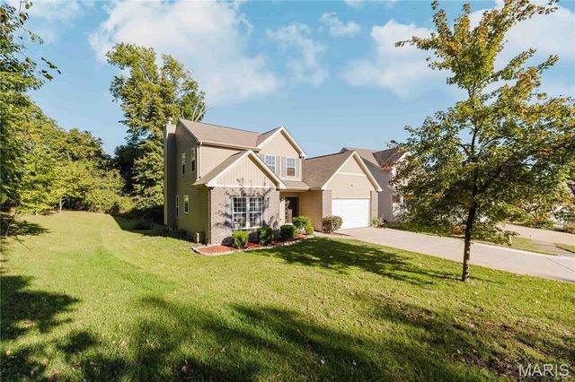 1599 Laurel Bluffs Drive, St Louis, MO 63042