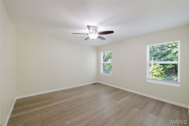 1599 Laurel Bluffs Drive, St Louis, MO 63042