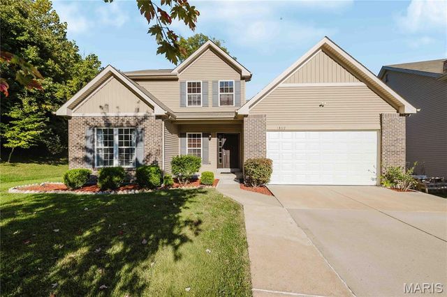 1599 Laurel Bluffs Drive, St Louis, MO 63042
