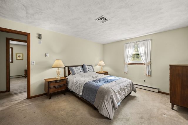 1372 Pleasant St, Brockton, MA 02301