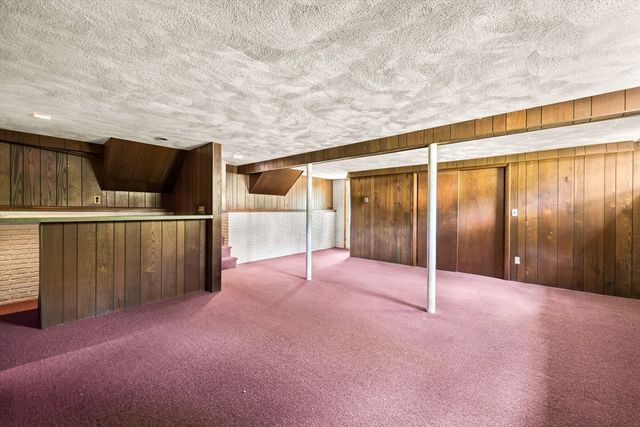 1372 Pleasant St, Brockton, MA 02301