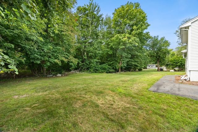 1372 Pleasant St, Brockton, MA 02301