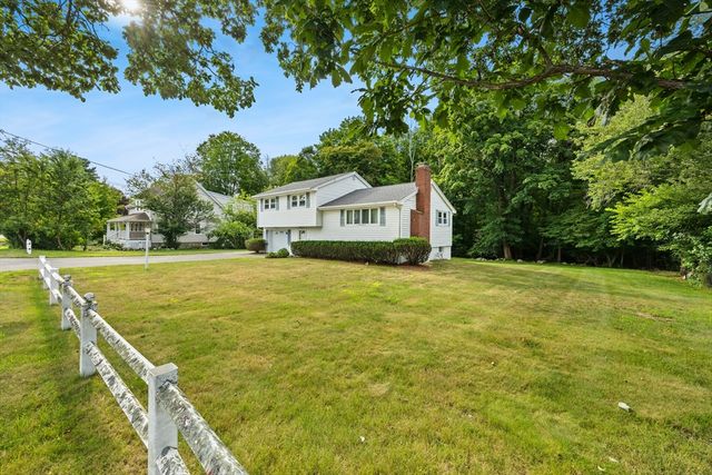 1372 Pleasant St, Brockton, MA 02301