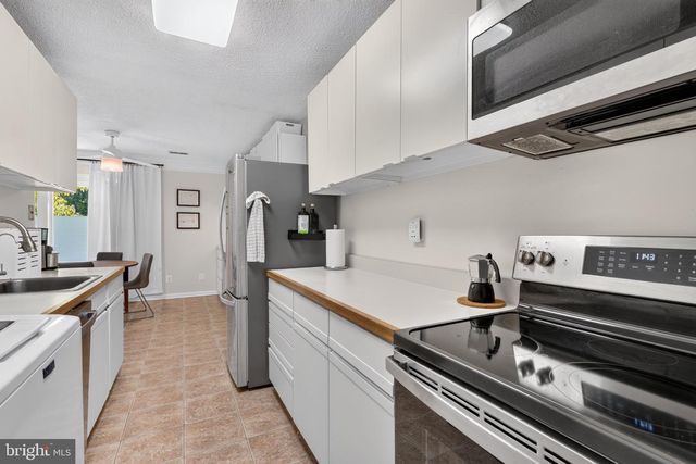 7281 LARRUP CT, Alexandria, VA 22315