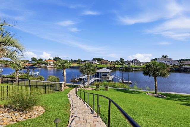 840 Waterton Ave., Myrtle Beach, SC 29579