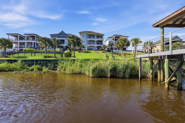 840 Waterton Ave., Myrtle Beach, SC 29579