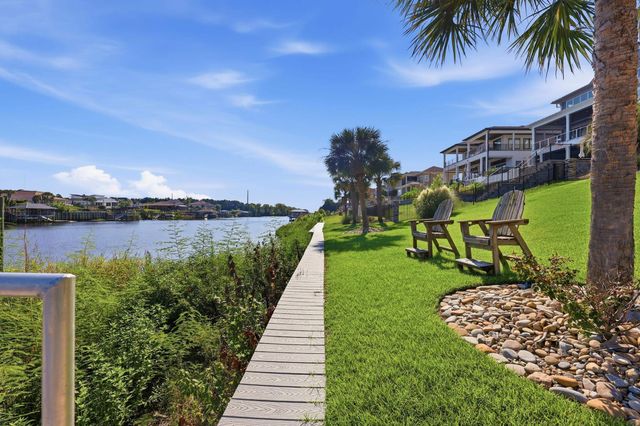 840 Waterton Ave., Myrtle Beach, SC 29579