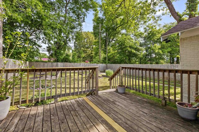 2066 E MCLEMORE AVE, Memphis, TN 38114